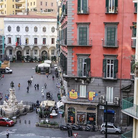 Modern Apartment At Piazza Del Gesu' By Wonderful Italy Неаполь Экстерьер фото