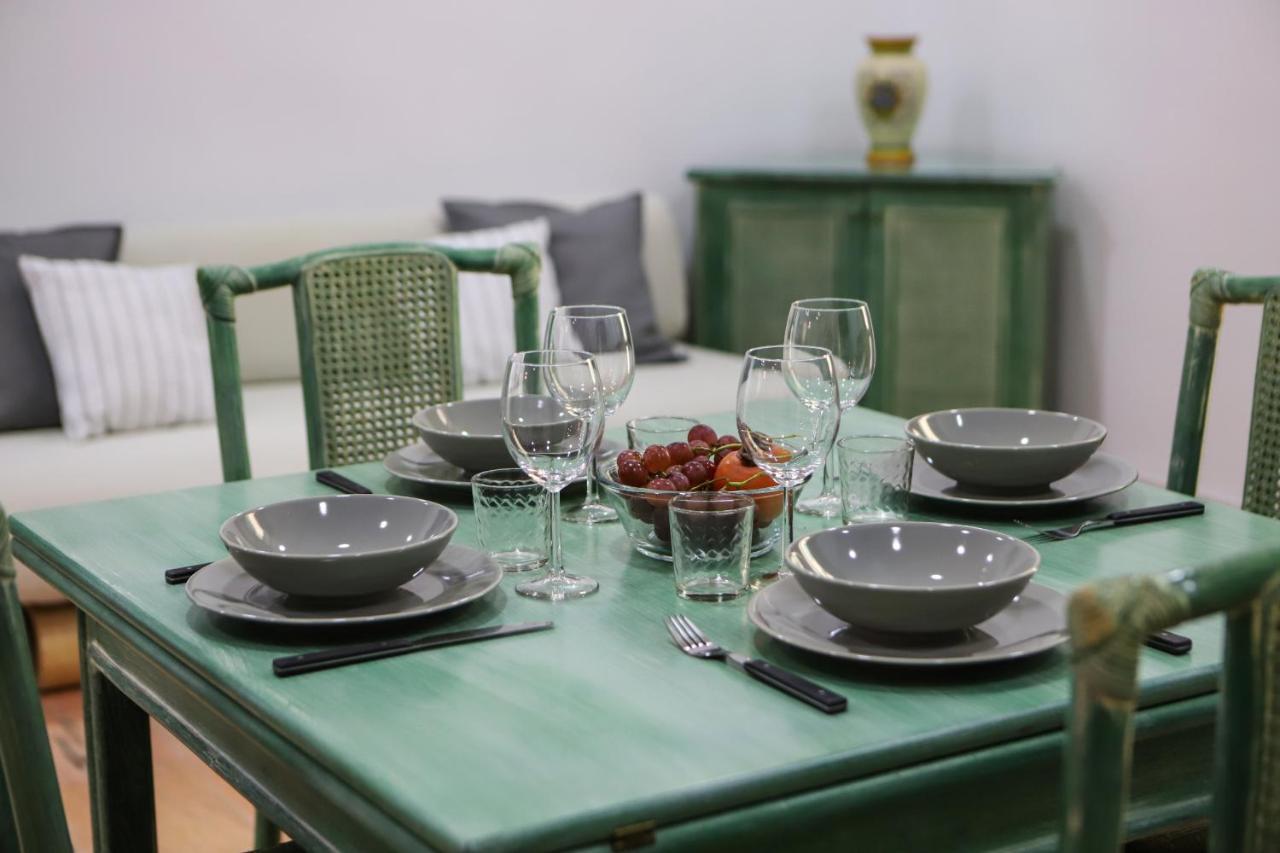 Modern Apartment At Piazza Del Gesu' By Wonderful Italy Неаполь Экстерьер фото